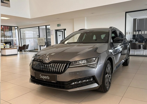 Skoda Superb cena 201990 przebieg: 1, rok produkcji 2024 z Kętrzyn małe 667